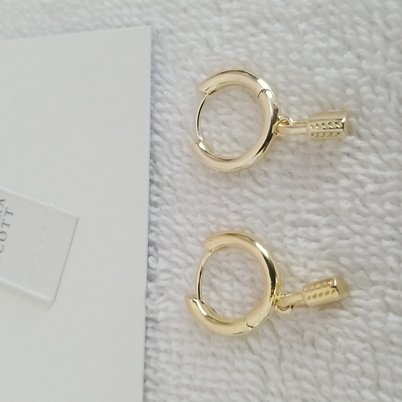 New Kendra Scott Jess Locket Huggie Earrings - Picture 4 of 6